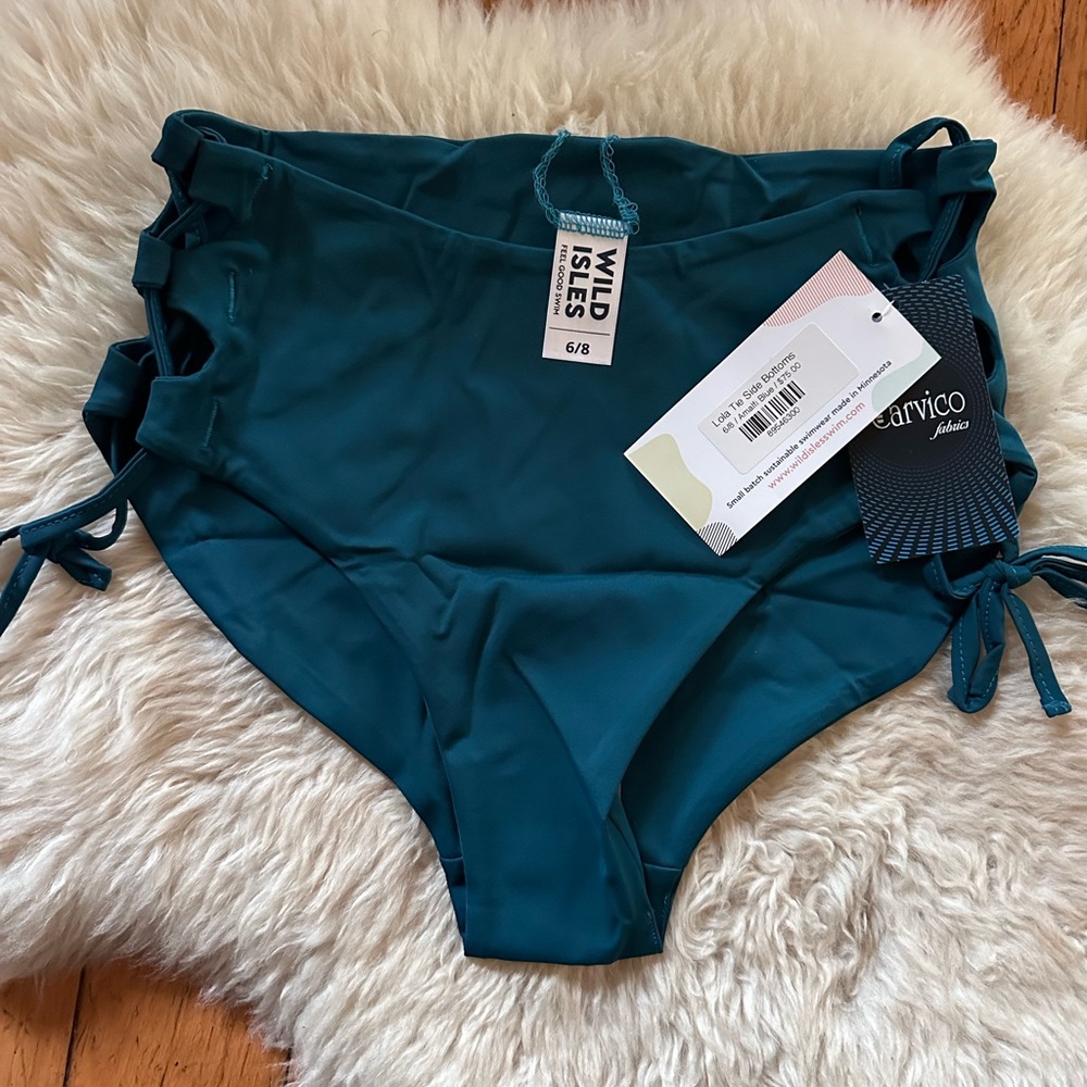 WILD ISLES Lola Tie Side Bottoms